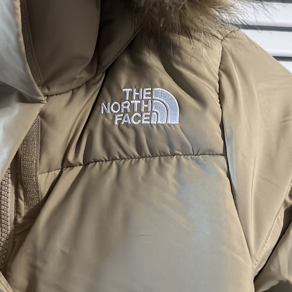 SOLD North Face Jacket - Picture 2 of 9
